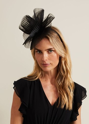 Phase Eight Freeform Flower Hats Black USA | 9146075-SD